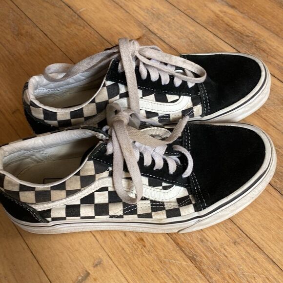 Vans lace up sneakers, size 4.5 youth / size 6 womens. - Picture 2 of 6